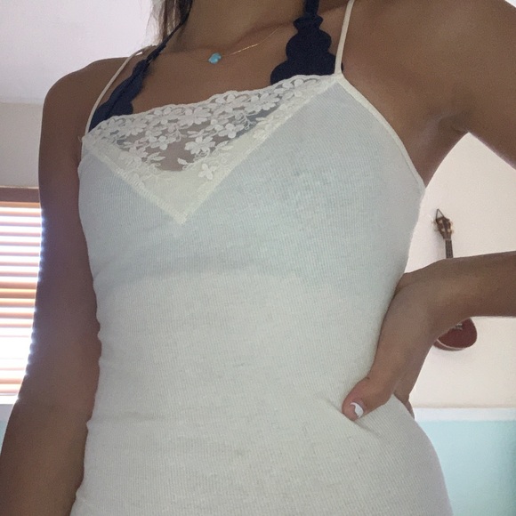 Cute Tank Top From Hollister!! 😛 - Picture 1 of 7